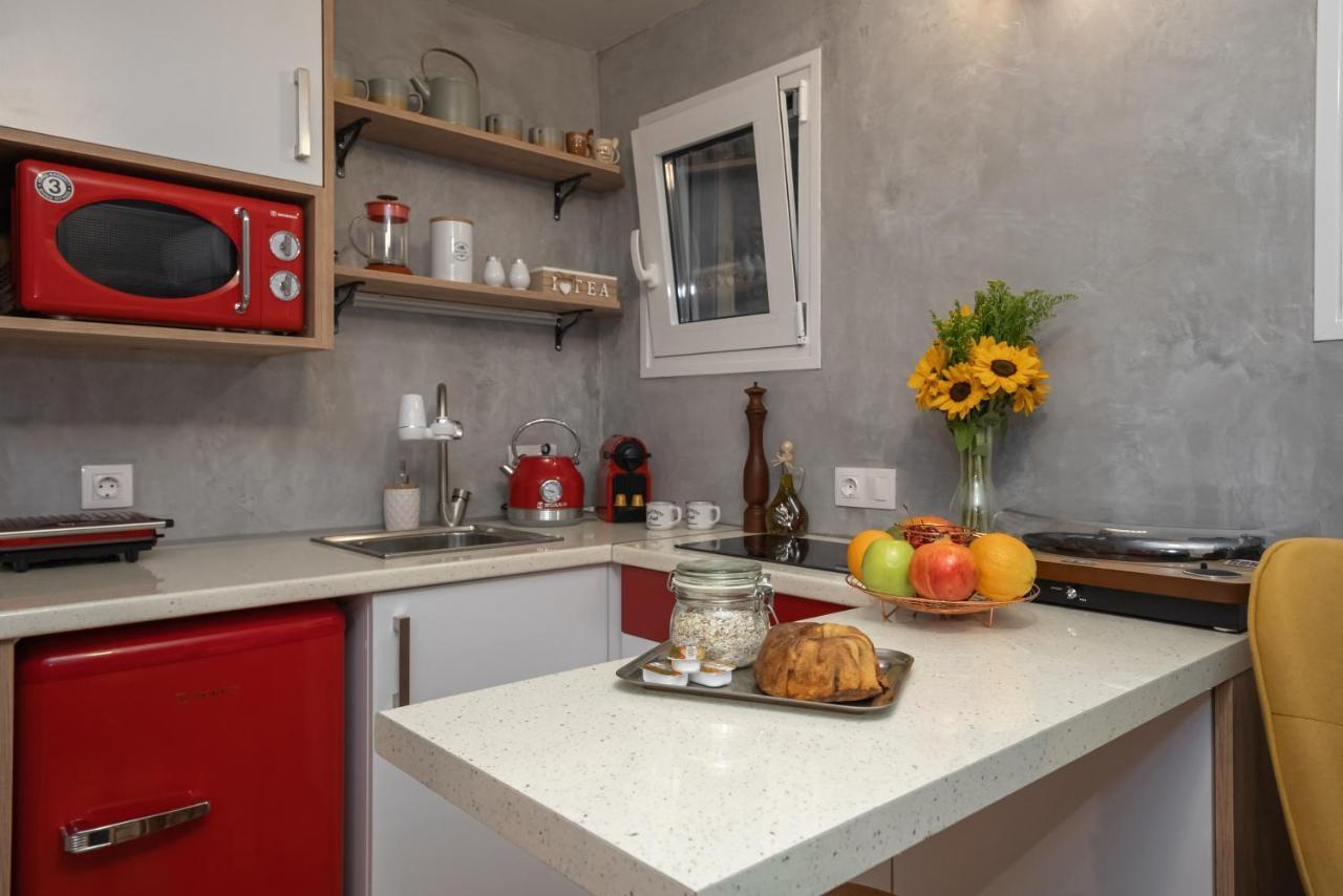 Cozy Tiny Apartment In The Heart Of Plaka Athènes Extérieur photo
