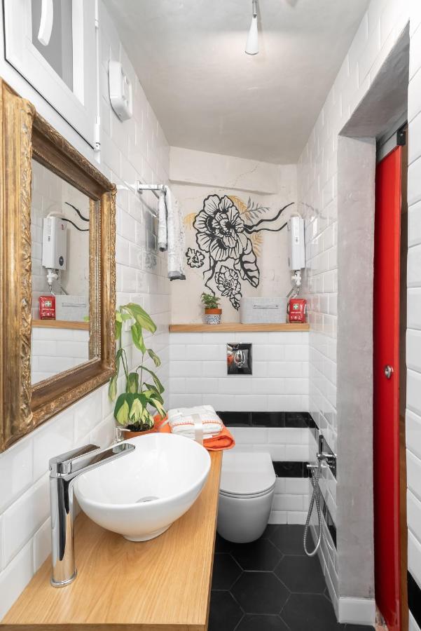 Cozy Tiny Apartment In The Heart Of Plaka Athènes Extérieur photo