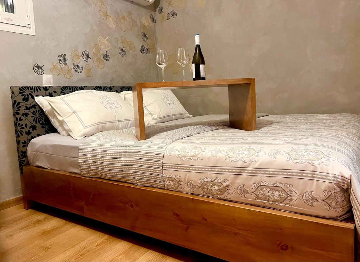 Cozy Tiny Apartment In The Heart Of Plaka Athènes Extérieur photo
